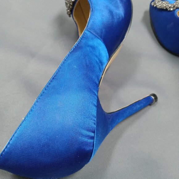 Manolo Blahnik Hangisi Embellished SEX AND THE CITY Stiletto SATIN PUMPS - Picture 7 of 14